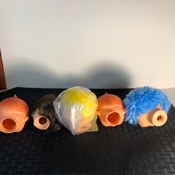 Vintage Lot of  5 Doll heads plastic rubber - Picture 12 of 12